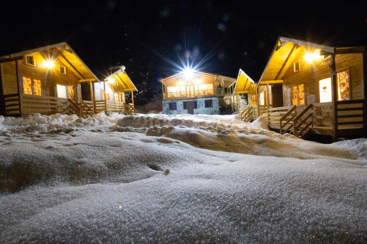 Mountain Cabins Mestia Esterno foto